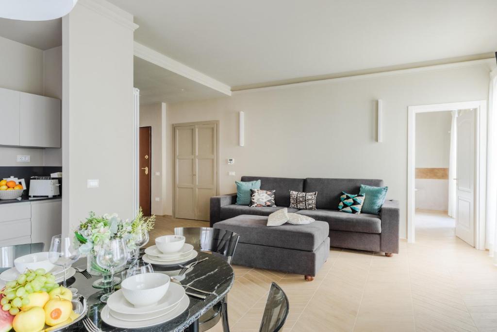 Pinoli Modern Apartment with Elevator and Balcony – Lucca