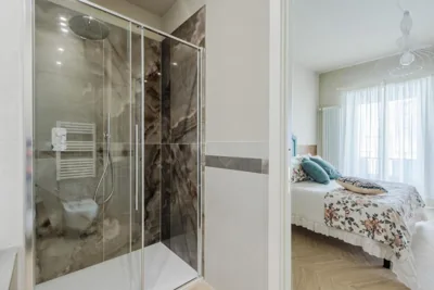 Pinoli Modern Apartment with Elevator and Balcony – Fotos 7