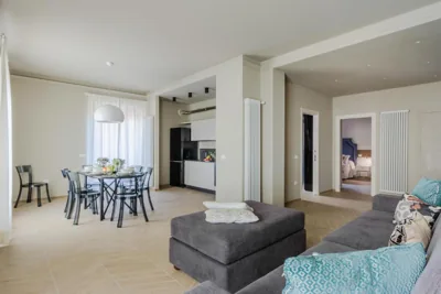 Pinoli Modern Apartment with Elevator and Balcony – Fotos 8